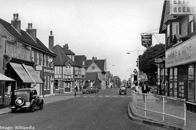 HomeUs_Kent's tweet photo. High Street #Rainham #Medway https://t.co/G6BNooX6fo