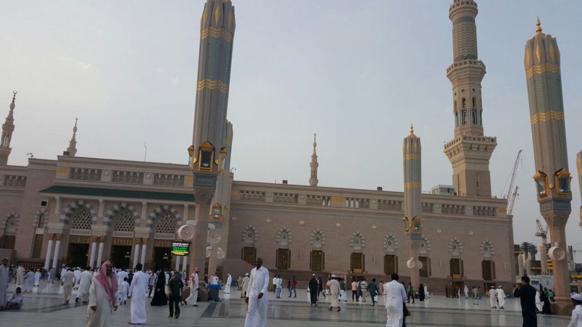 BalliuEda's tweet photo. ⁧
💎قال العباس : أتيت النبي ﷺ فقلت : علمني شيئاً أدعو به ، 💫فقال النبي ﷺ : سل الله العفو والعافية 💫 https://t.co/M2xt67x8co