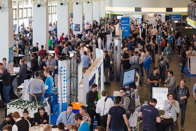 jaxcon's tweet photo. Die #JAXcon fungiert als #Expo führender Unternehmen der IT-Branche. https://t.co/iHN4U5ok3Z https://t.co/49pxbi0EkA