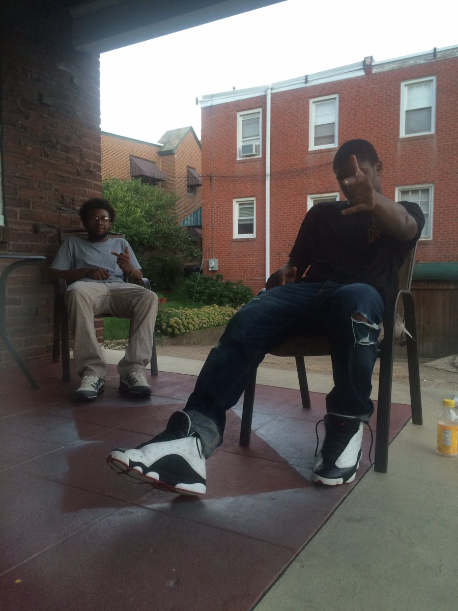 _paypat's tweet photo. Pictures of you something I have so many of. They'll never understand. Happy birthday to my little cousin💉 forever missing you. #RIPJabre🖤 https://t.co/36Woh5OhB3
