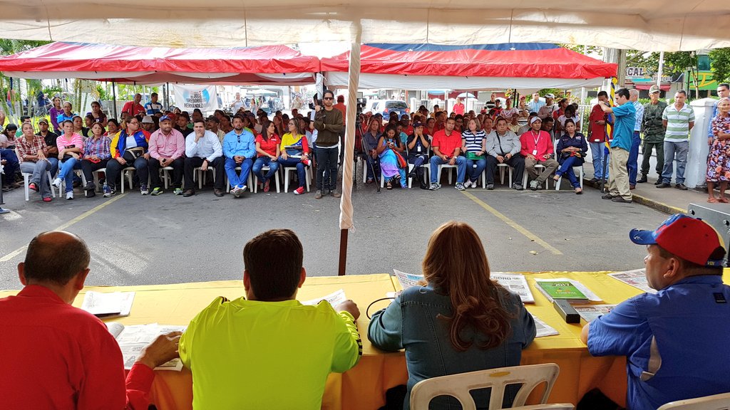 MiguelRosales18's tweet image. Buenos días! Desde ya activo escuchando a la Gob @yelitzePSUV_ @YelitzaAlAire #mepostulo @ErnestoPSUV_ @MonteverdeVzla @EuribesGuevara