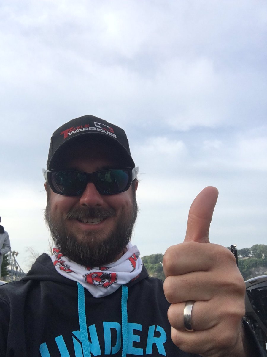 Trapper02's tweet photo. Day 1 is about to begin! @FLWFishing All American! @BassUniversity 
"This is the business we've chosen!" https://t.co/hgat7DTt15