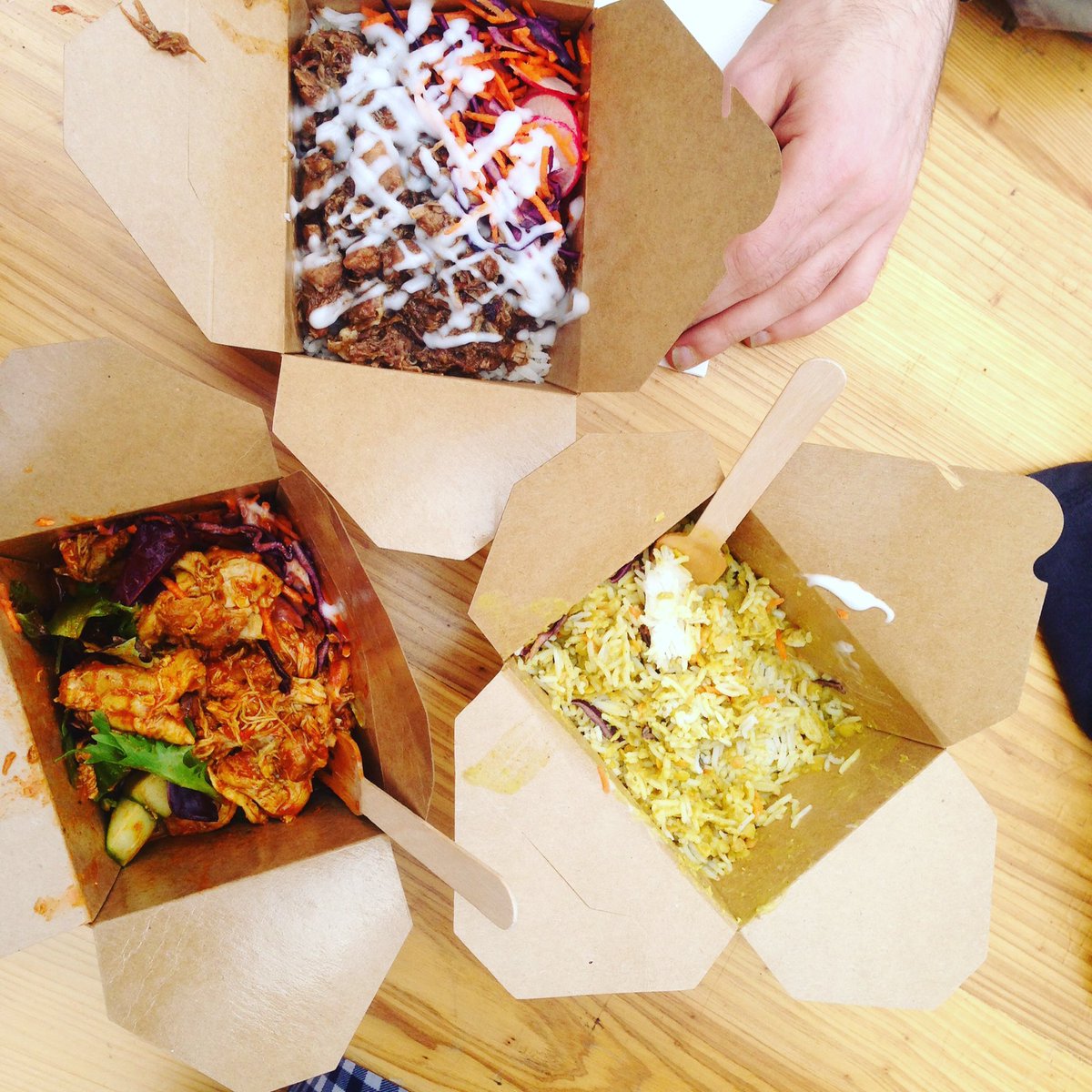 OlivenSage's tweet photo. @GoodFoodCo3 we went, we ate, we loved it! #StreetFoodThursday #yummy #food https://t.co/tBfINesOrw
