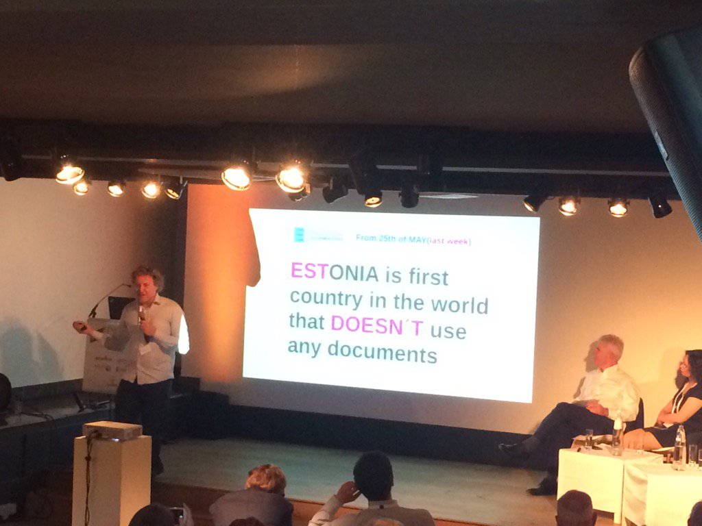 FBordelot's tweet photo. #DigFest17 #digitalbydesign #digitalbydefault #digitalonly https://t.co/nNFjRoUwKT