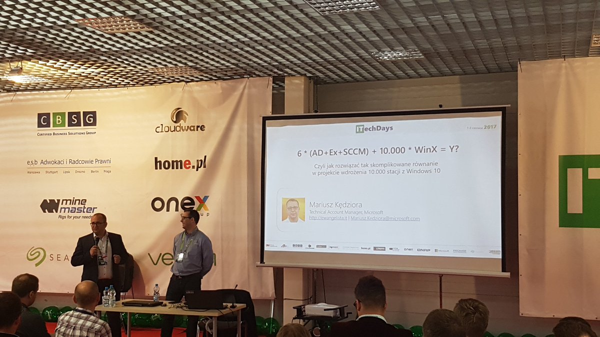 confandweb's tweet photo. Excellent deployment story via Mariusz Kedziora at #ITechDays 2017 https://t.co/bl7crQeWFS