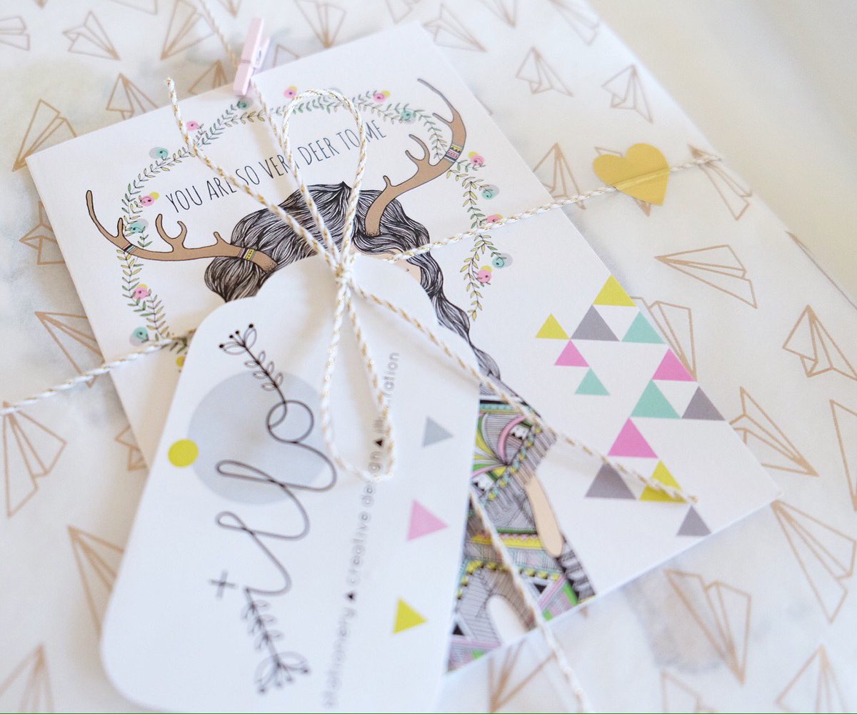 vivillo8's tweet photo. This pretty parcel is off to @mytinyteepee today for something exciting #illo #illustration #supportsmall #supportlocal #artprints #parcel https://t.co/aXzHgQKyhD