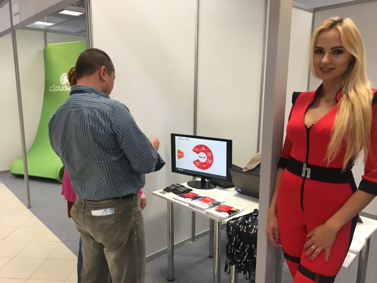 home_pl's tweet photo. Jesteśmy dzisiaj na #ITechdays. Zapraszamy na stanowisko #homepl gdzie możecie porozmawiać o najnowszych produktach #Microsoft. https://t.co/fDiWXRDiRP