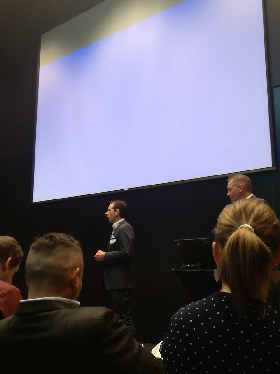 BrahimiJasmina's tweet photo. Facebook Targeting #aboutevent 🙌 https://t.co/JYGsihg3xU