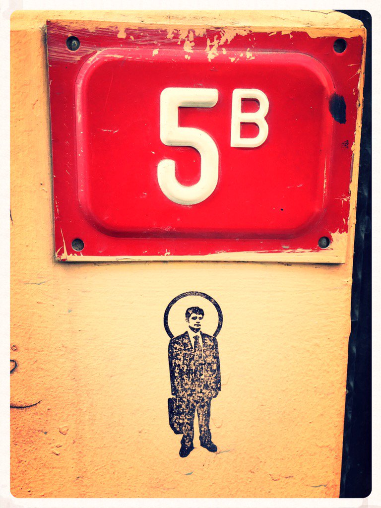 suitmanpower's tweet photo. ISTANBUL @streetartnews @peterjermyn @KelliKieley @city_z3n_0wl @StorefrontTO @dmslovell @j0shrichardson https://t.co/eZT2nieHSA