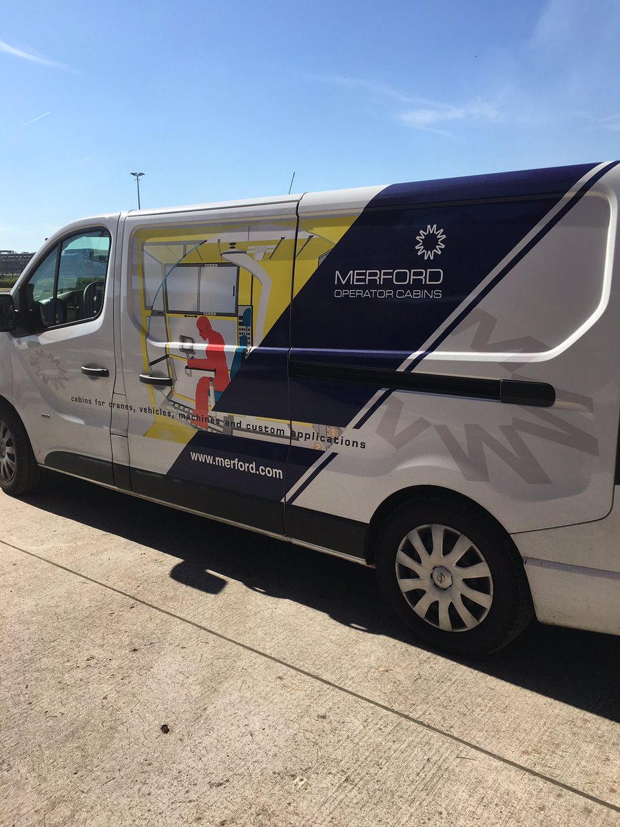 EdPietjouw's tweet photo. Altijd maar die anderstaligen hier op #combinant.  Gelukkig ben ik perfect tweetalig#merford #onderhoud ergoseat https://t.co/2YL5TduzDM