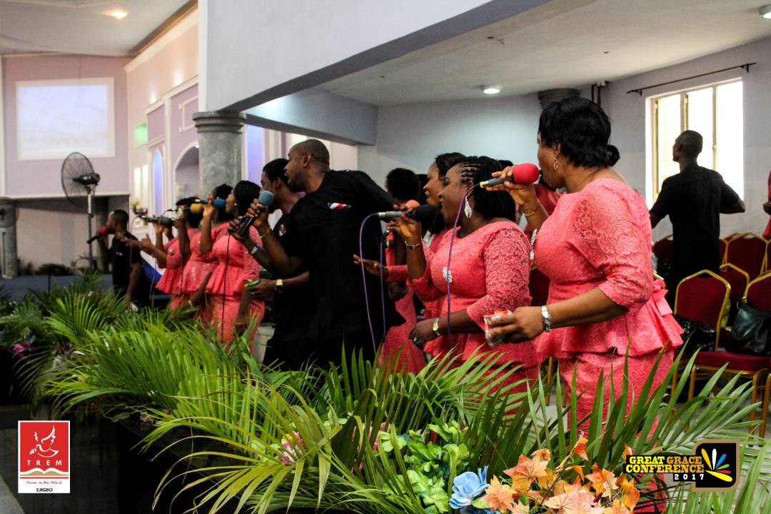 tremejigbo's tweet photo. TREM Ejigbo Choir doing there thing. https://t.co/U9skFPNaIJ