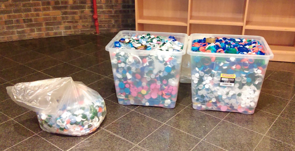 EDFSAINTALBAN's tweet photo. #centrale #saintalban:25 kg de bouchons en plastique récoltés lors de la #SERD2016.Combien de kg lors de la #semainedudeveloppementdurable ? https://t.co/x355zQ4ciq