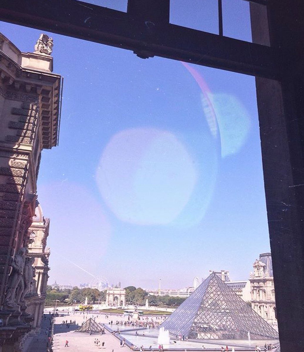RZGClan's tweet photo. First day in Paris today! https://t.co/u9stVMkuDS