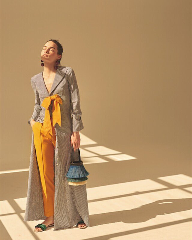 Summer vibes ☀️✌🏾 @jessicasikosek by @isaacmarleymorgan for <a href="/marieclaireuk/">Marie Claire</a>⚡️
#StyledByMe #hair <a href="/terri_capon/">terri capon</a> #makeup @phoebewaltersmakeup