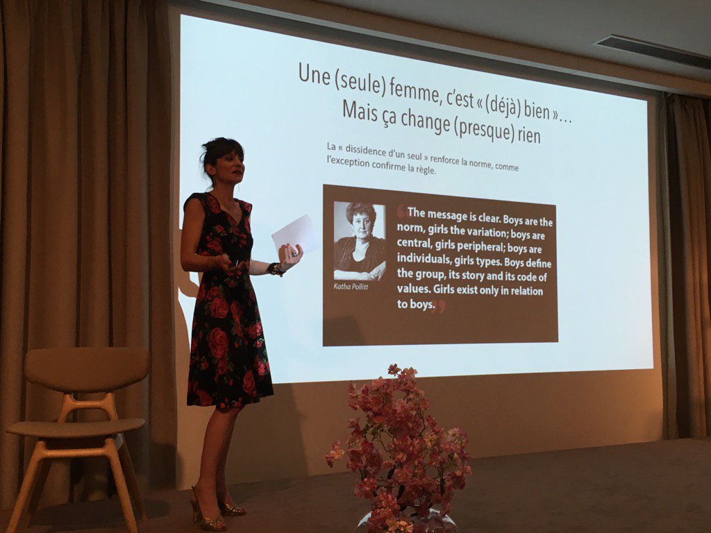 christinececil's tweet photo. @Donzel_Cie Marie "une femme c'est bien mais cela ne change rien" #JUMP2017 https://t.co/Jty0uKlmNg