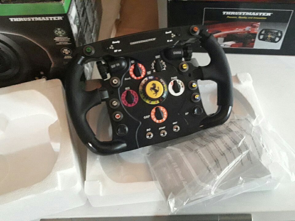 iRacing_666's tweet photo. Vendo:
base Tx para xbox + volate Gte +volante f1 + pedales.
Precio 250€ negociable.
Agradece RT 
Gracias https://t.co/TEhSWVP3sc