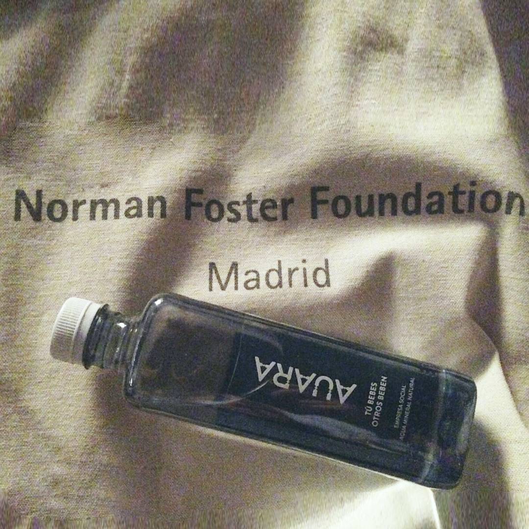 AUARA_H2O's tweet photo. 💦 ¡Hoy, @NormanFosterFdn se inaugura en Madrid con un foro sobre el futuro de nuestras ciudades y AUARA es el agua oficial! 💦
#FutureisNow https://t.co/Ro4Mc22nYW