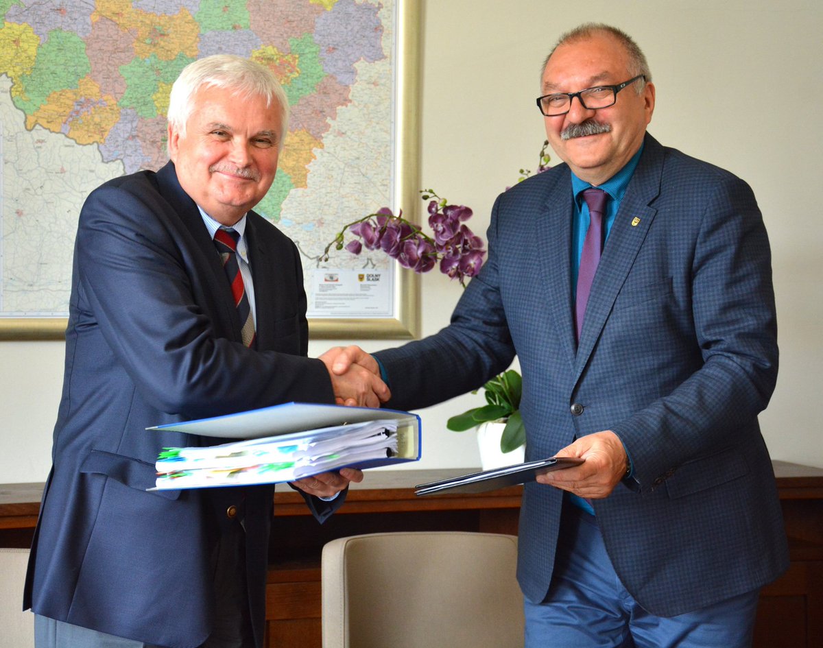 PWr_Wroclaw's tweet photo. 70 mln dofinansowania od @Dolny_Slask na powstanie kompleksu badawczego #GEO3EM na Politechnice Wrocławskiej
➡️https://t.co/U1fqSVfqpA⬅️ https://t.co/PRVjtjYTFj