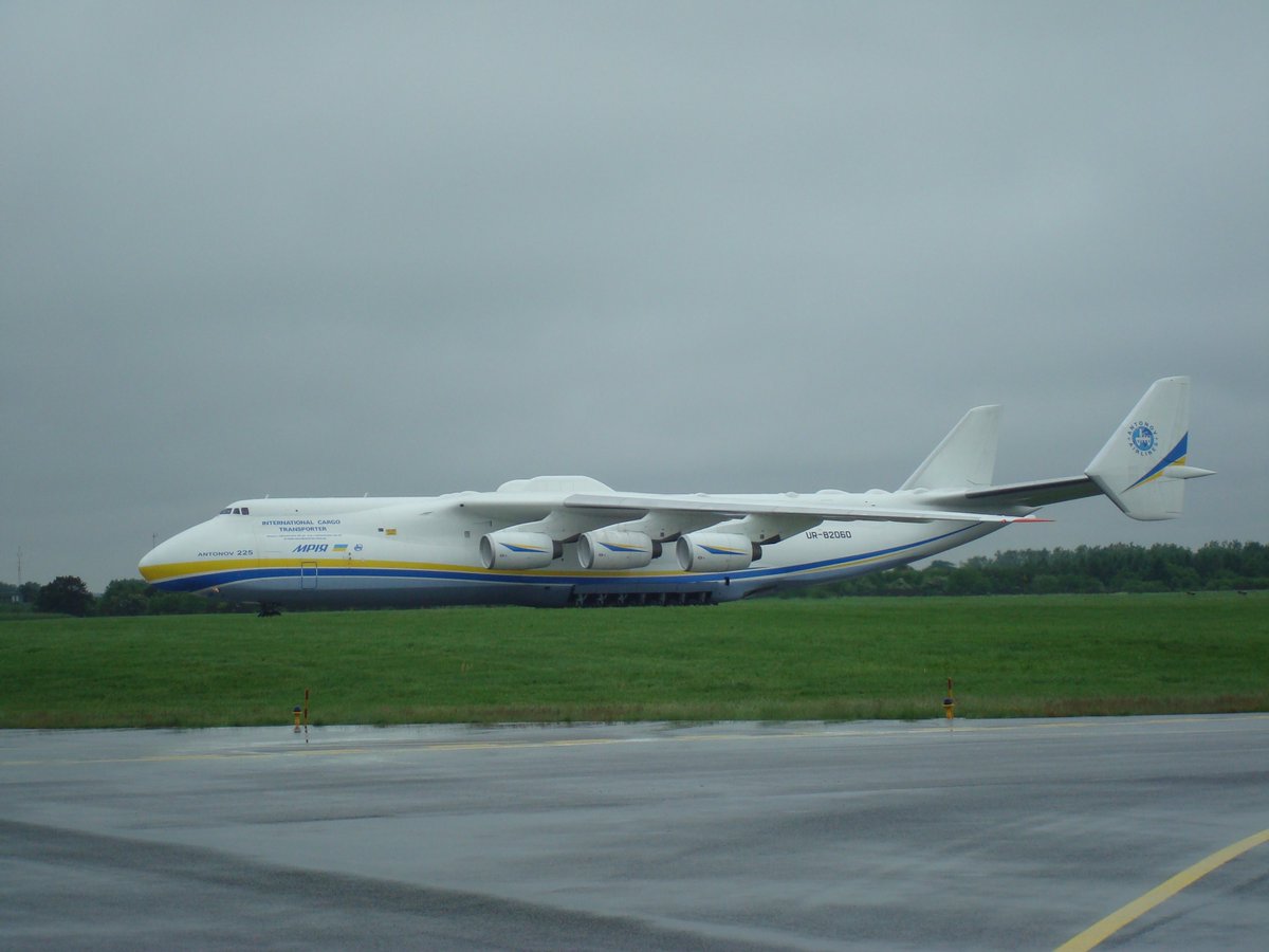 أكبر طائرة في العالم Antonov An-225 Mriya  في مهمة جديدة DBOTcDNW0AIN9OF