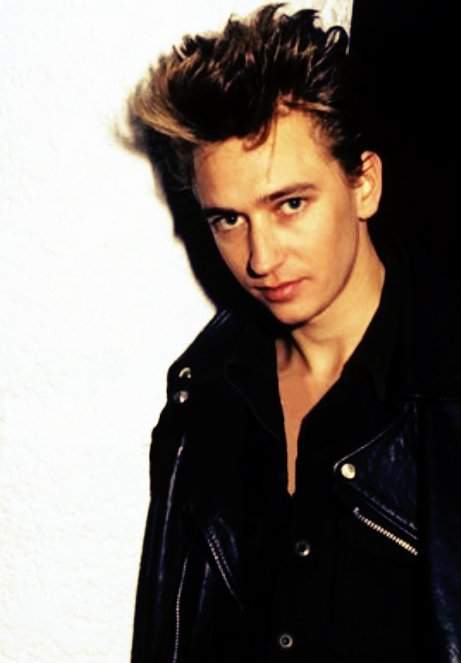Happy 58th Birthday to Alan Wilder. The frontman of Recoil never disappoints. 