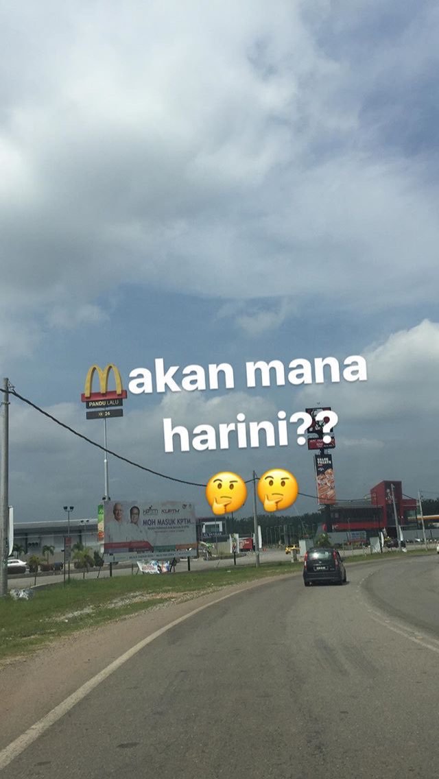 HafiyFathil's tweet photo. Kreatif betul orang malaysia ni. Lengkap satu cerita dia buat. Ini lah orang panggil ig story. Huhu https://t.co/UqIrI8MYGu