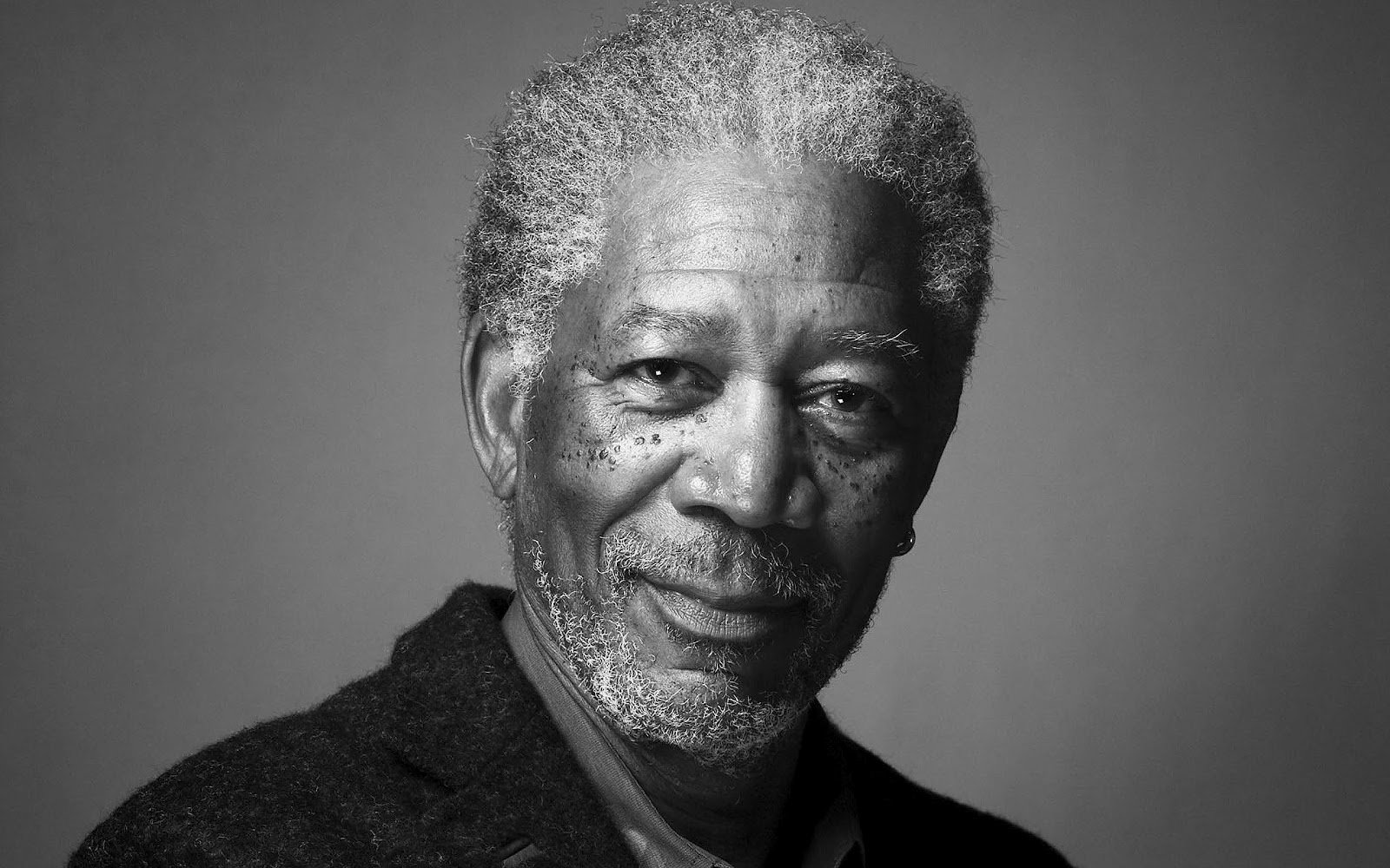\"Challenge yourself; it s the only path which leads to growth.\"
Happy 80th Birthday to acting legend Morgan Freeman! 