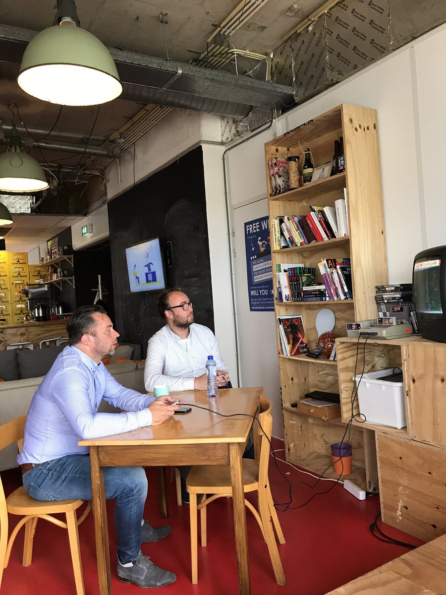 Laatste creatieve puntjes op de 'i' voor pitch <a href="/PROVADAre/">PROVADA</a>  voor Warm Water Challenge met @comfortpartners Thermia &amp; @HemelsWater. Go for it!
