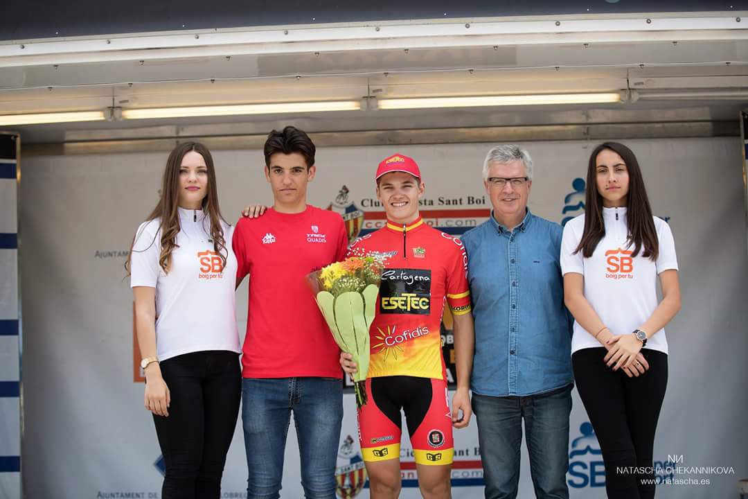 CCLaPalmaCT's tweet photo. 1 equipo!

2 lideratos! (Copa de España + Challenge CV)

3 millones de gracias a todos los que nos apoyan! Sin vosotros no sería posible! https://t.co/8O311SWbK2