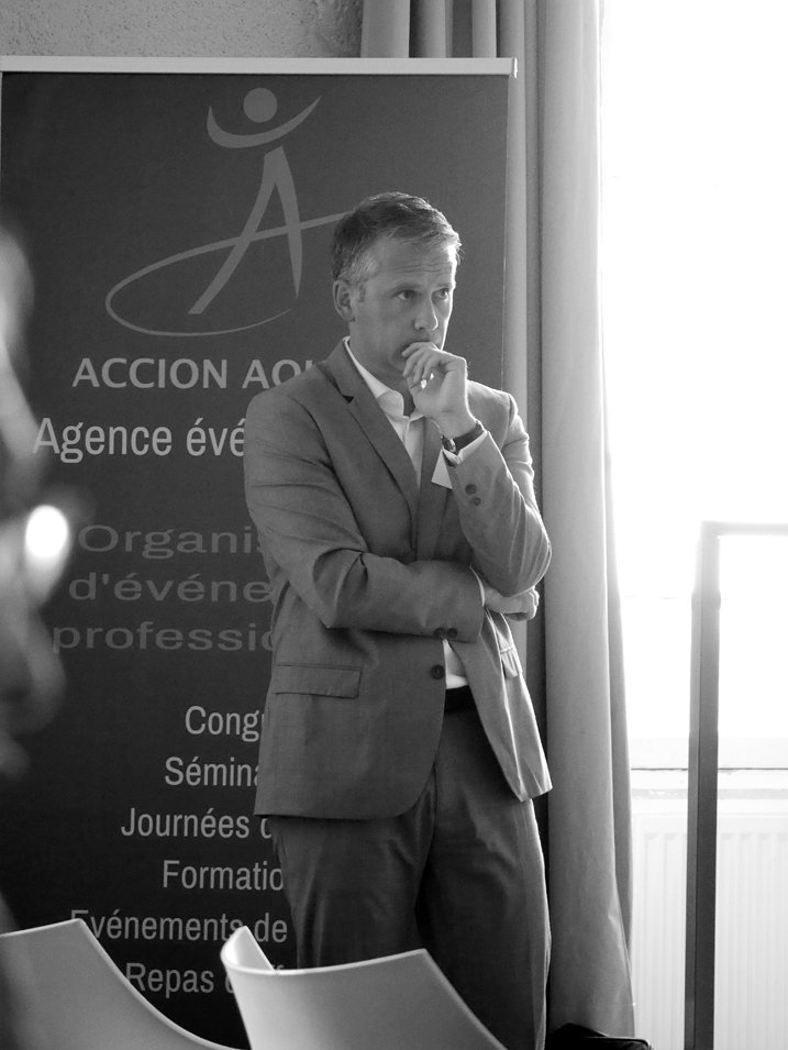 Clusterb24's tweet image. 30 mai : lancement du cluster b, le nouveau club des entreprises Bergeracoises. Un moment de partage avec plus de 100 personnes réunies.