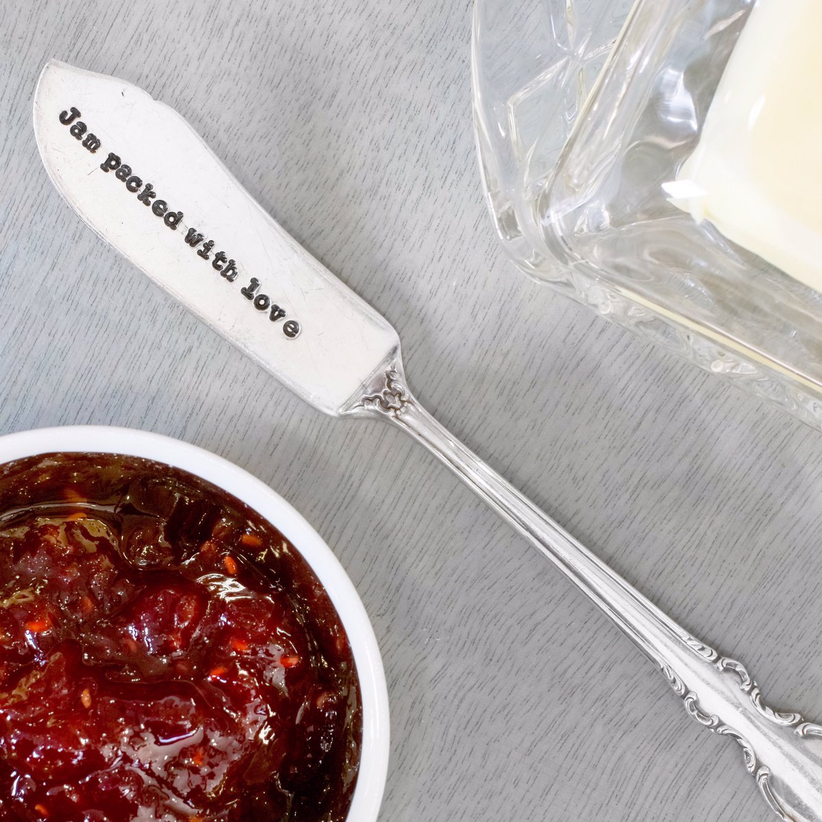 La de da Living tweet media