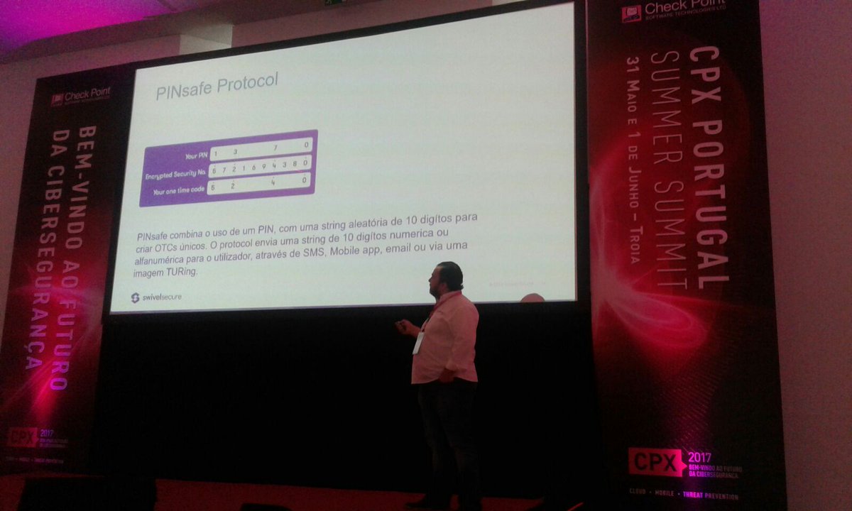 swivel_es's tweet photo. Manuel Ribeiro, nuestro ingeniero de soluciones, exponiendo en el Summer Summit 2017 Portugal de #CheckPoint sobre el protocol #PINsafe https://t.co/1W08wjsoDn