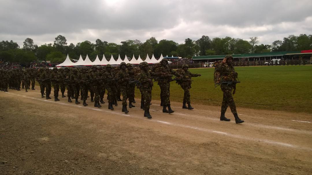 kdfinfo's tweet photo. March past by #KenyaArmy units at Kabiruini @AgriSocietyOfKe Grounds Nyeri #MadarakaDay2017 #MadarakaInNyeri #InternalSelfRule #ThisIsKDF https://t.co/yS2LDzVGxh