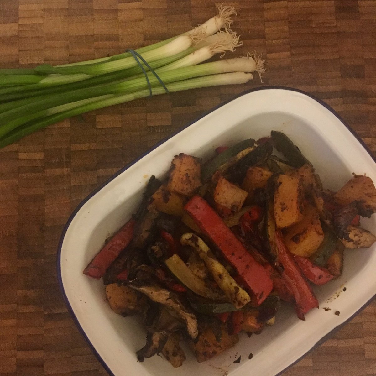 katewers's tweet photo. Got my first ever @AbelandCole #vegbox yesterday and promptly whipped up these veggie fajitas 🥙😍🎉 #myabelandcole https://t.co/Ro7vm7bUVy