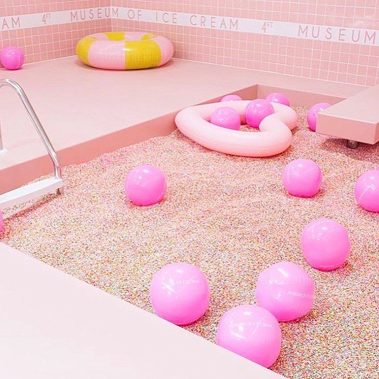 TeamSquidger's tweet photo. Diving into summer like... If Squidger did pool parties #summervibes #getmoreout #squidger #poolparty #pink #beautygadget @icecreammuseum https://t.co/InVnzj9ig4