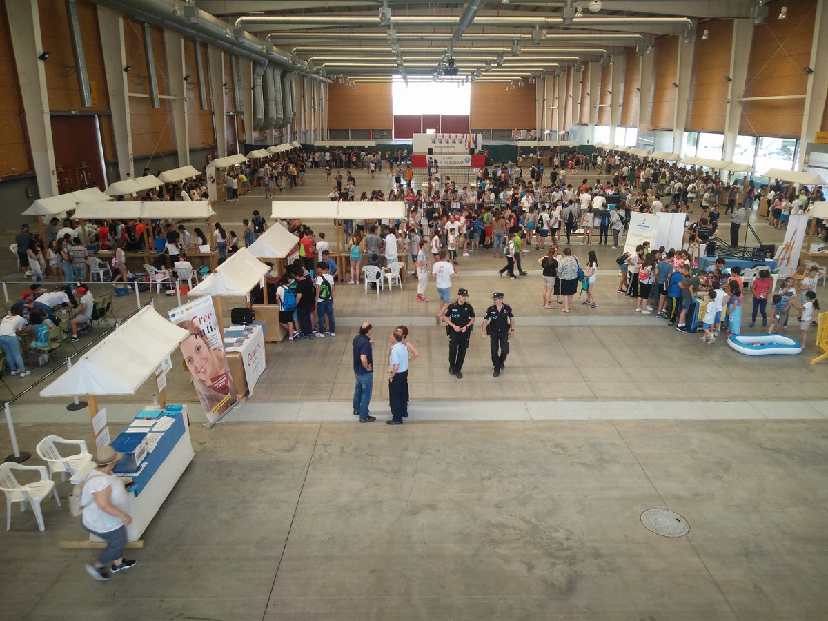 tecnosefarad's tweet photo. Así luce la II Feria de la Tecnología de Toledo https://t.co/yPlaExZLgX