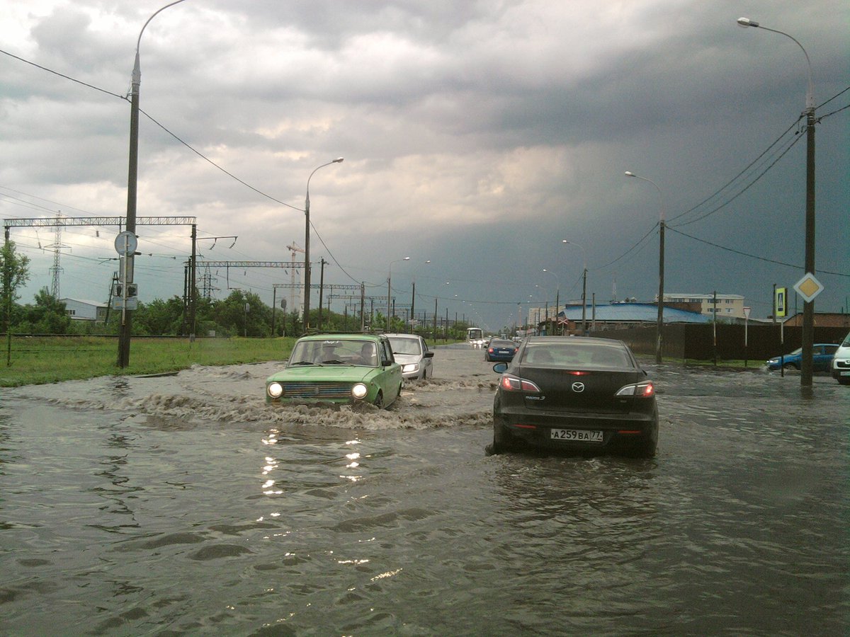 sknovosti's tweet image. Два года @kondratyevvi втирает краснодарцам очки про комфортную жизнь. Застройка продолжается. Дороги превратились в затопленные направления