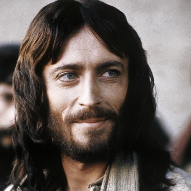 Happy Birthday also to the lovely Robert Powell! Another terrific actor! Xx 