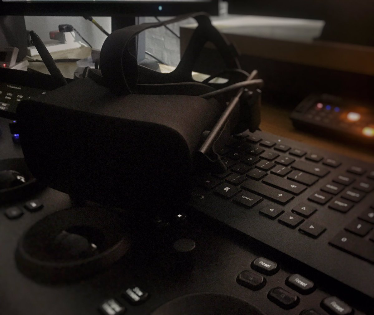 Enge21's tweet image. Grading full 4K, 360VR on @FilmLight Baselight. Stay tuned...!
#occulusrift #360vrfilm #baselight