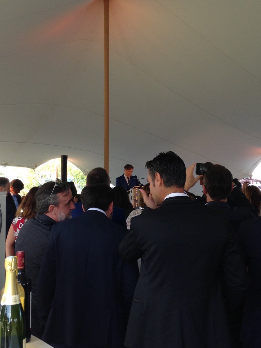 Premier discours à <a href="/AuchanLac/">Auchan Bordeaux Lac</a> #inauguration #premierepierre #compensation carbone #ESS