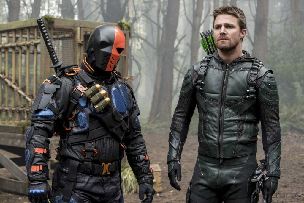 ArrowFansUK's tweet photo. #Arrow's fifth season finale is tonight at 9pm on @sky1! Info on "Lian Yu": https://t.co/XRfI27Ahkr https://t.co/9TfOILIoVL