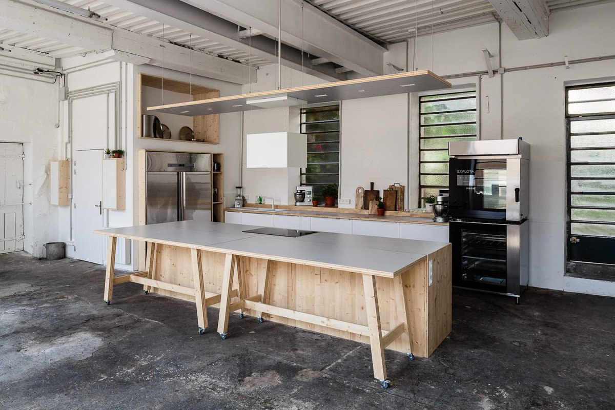 Miit_Studio's tweet photo. Le chantier de l’atelier de la @FoodFactoryLyon est officiellement bouclé ! Il est beau, il est frais, découvrez notre nouveau bébé. https://t.co/DgonSETasM