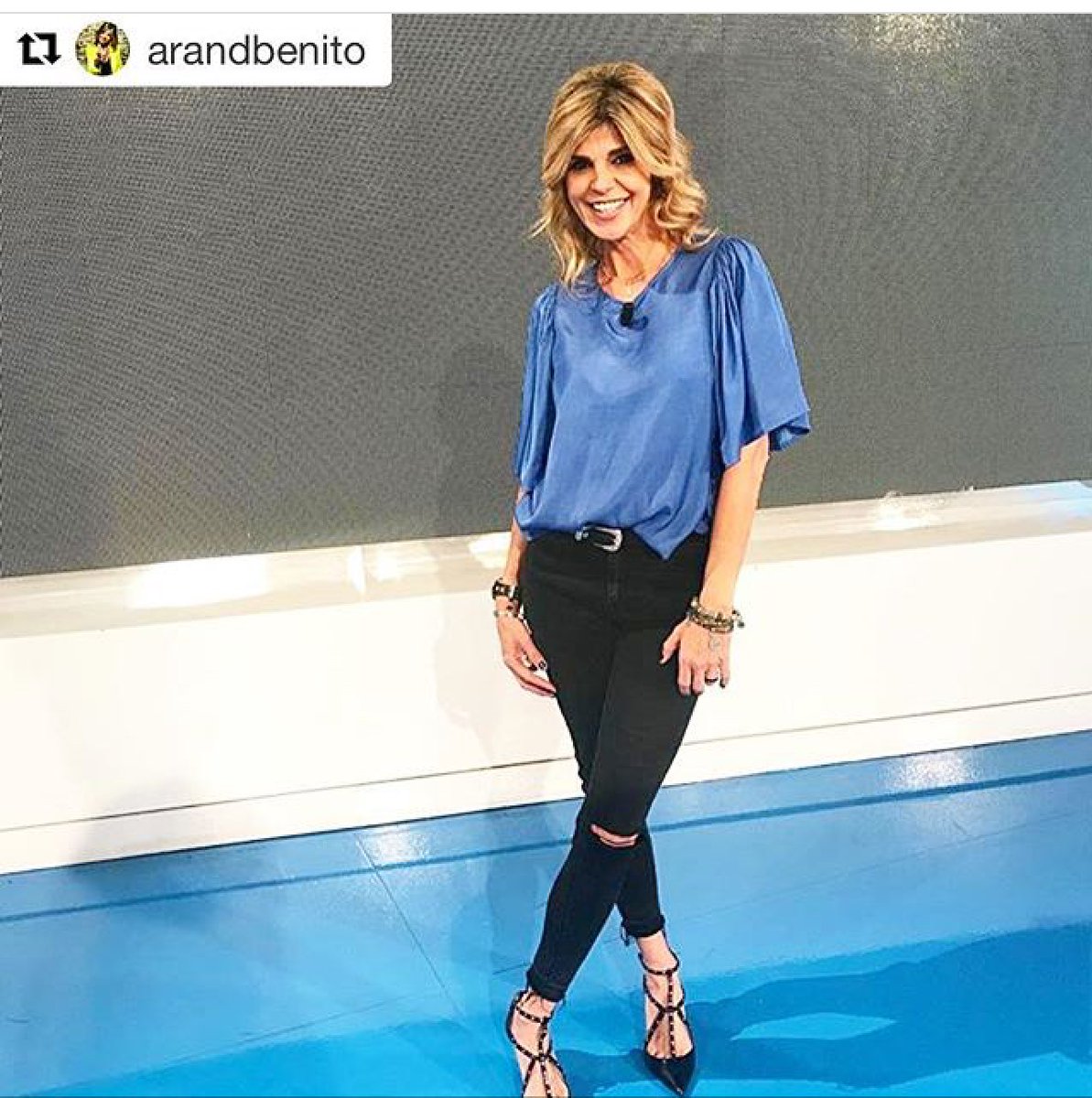 #Repost <a href="/debenitoarantxa/">arandebenito</a> with <a href="/repostapp/">Repost</a>
"No importa tu edad, siempre hay algo bueno que esperar" #felizmiercoles #sonríe @elvestidordecoco