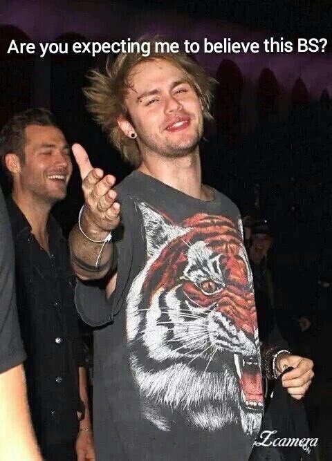 Turtle_Updates_'s tweet image. Just a Michael meme