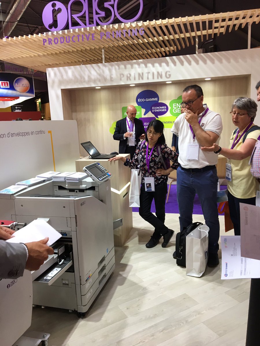 RugAsso's tweet image. Impression d&apos;enveloppes personnalisées @RISOFrance @RugAsso #GRAPHI2017