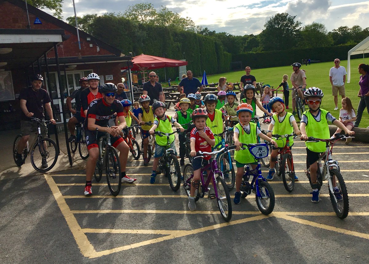 motocom's tweet photo. Congratulations to our very own Pete Neal who cycled 1285 miles in one month and raised over £1300 for his local U6 football team... https://t.co/6tJxLBGr8T