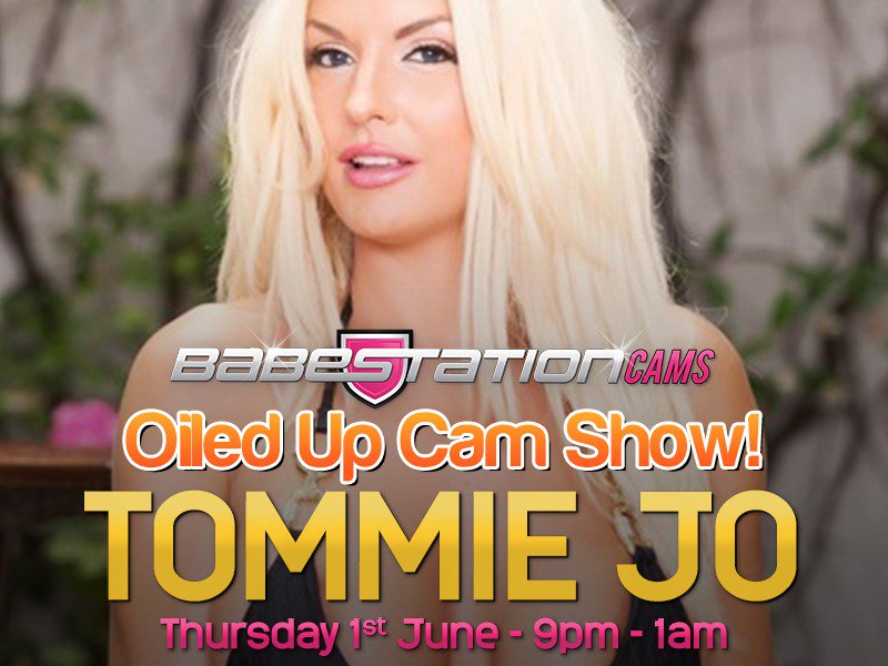 BREAKING NEWS: @TommieJoBabe will be getting OILED UP 💦 Tonight on https://t.co/QL3uLDpJ7A 😍 It begins at 9PM, so clear your diary! https://t.co/zEfHBnzfV1