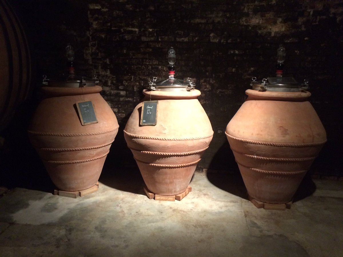 Some experiments with clay amphorae <a href="/ClosduCaillou/">Clos du Caillou</a>
