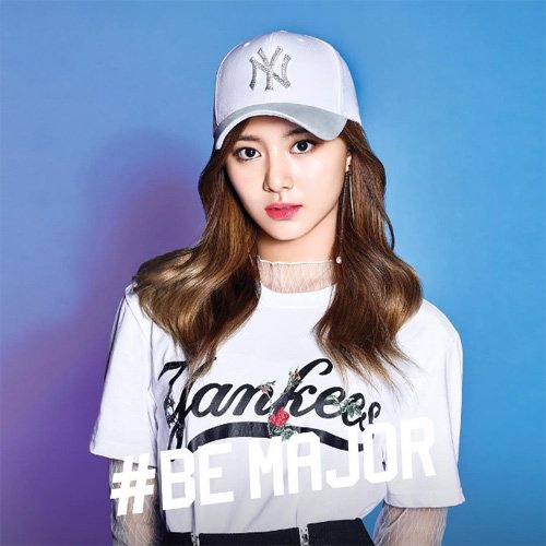 ボチボチ韓流マート 韓国通販 韓国インテリア Twice ツウィ着用帽子 Mlb 輝くバイザーキャップ ヤンキース ホワイトｘシルバー Upしました T Co 8bkereloyk Twice ツウィ Twiceツウィ T Co Kognh5a34t Twitter