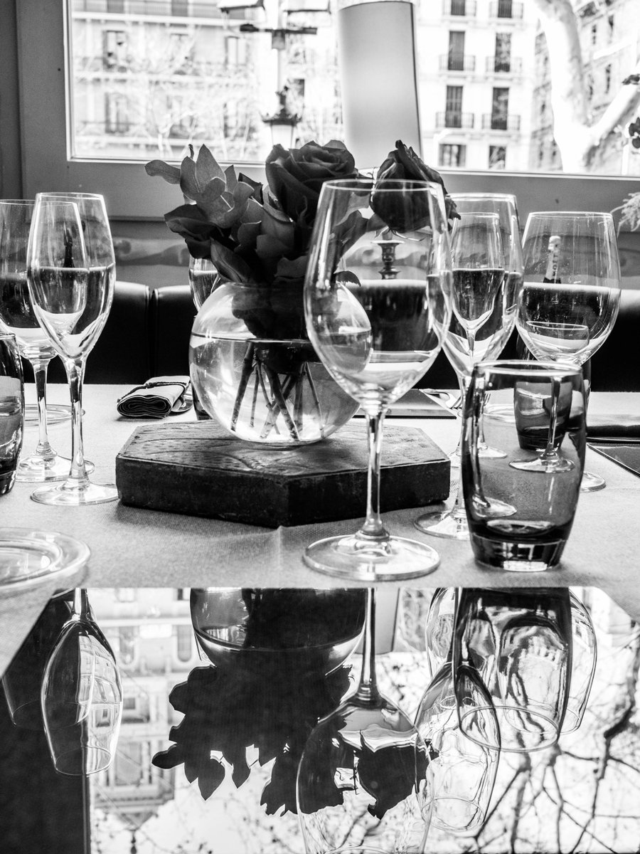 guiasingular's tweet photo. Hoy estrenamos mes ¡Bienvenido #Junio!👋👏 Y además, esta semana en el #blog.... 🙊 #guiasingular #espaciosunicos #espaciosingular #eventos https://t.co/eCIZaAI3M7