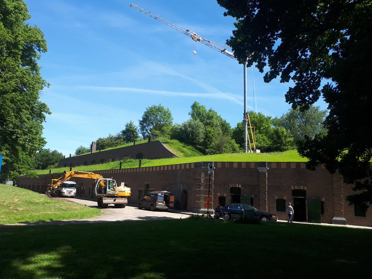 chris10meeusen's tweet photo. Opbouw gestart #hollandopera #Styx op #fortbijRijnauwen met mooi weer. 1e voorstelling op 15 juni. Komt dat zien en horen! https://t.co/FEOwV0Tnwr